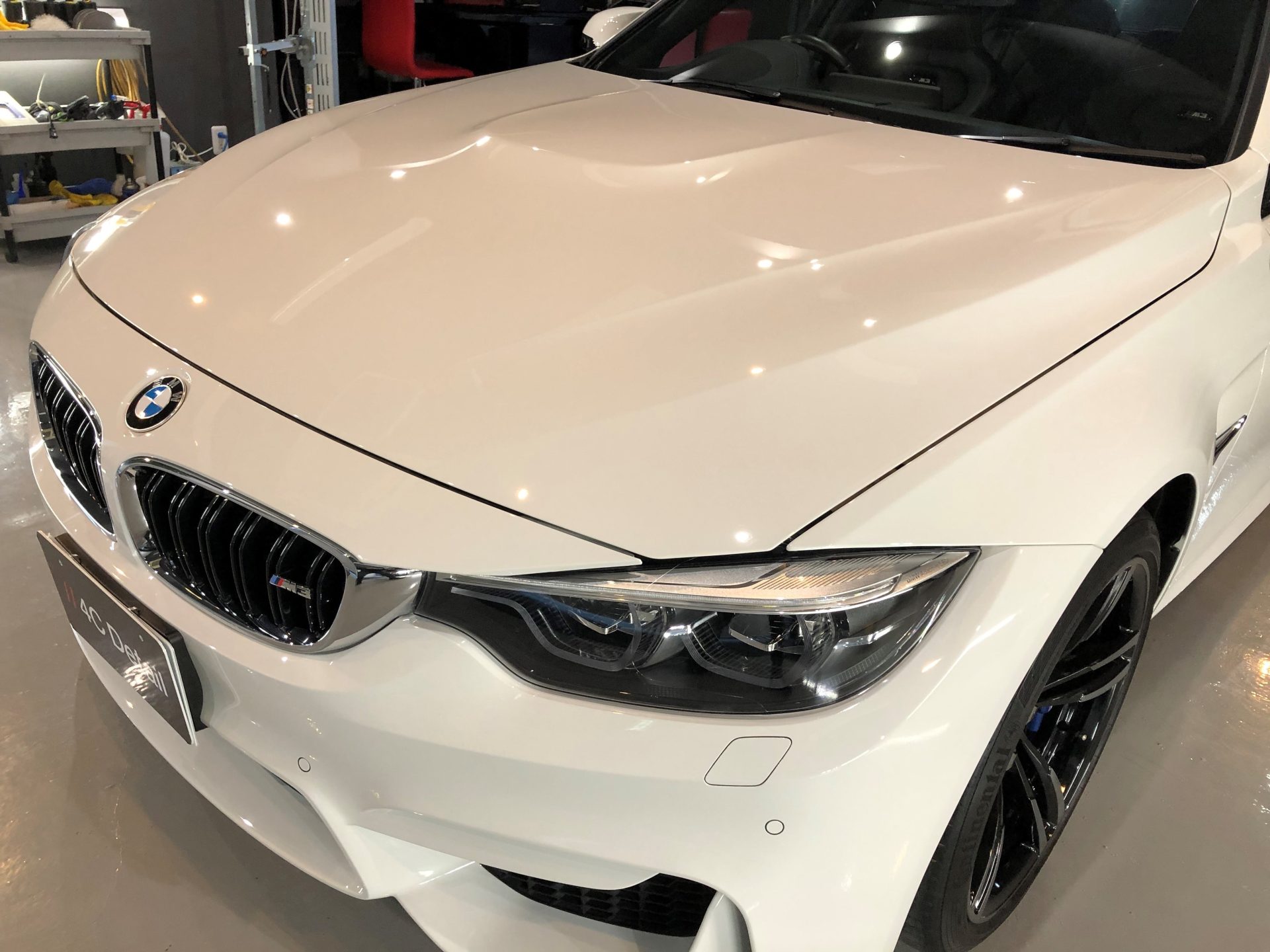 BMW M3 ペンキミスト除去　保険対応　復元